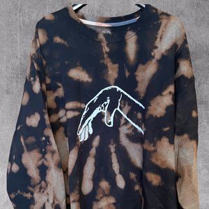 Bleach Tie Dyed - Black Sweatshirt with Femme Hand